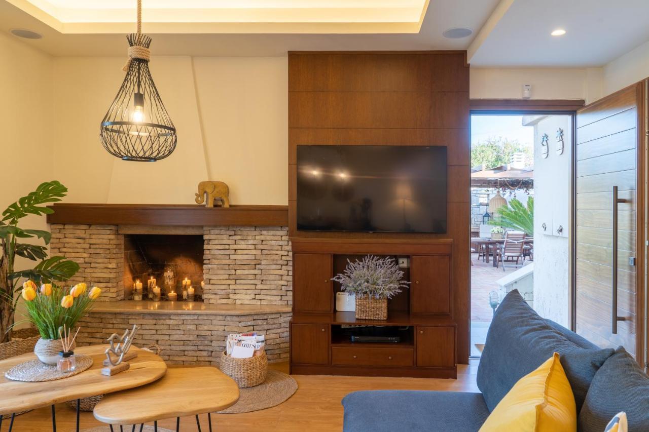 Green Acre Villa 칼터로스 외부 사진