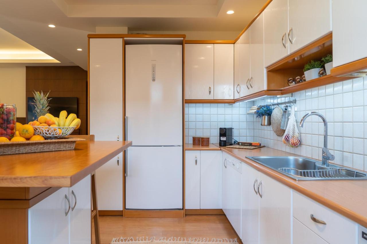 Green Acre Villa 칼터로스 외부 사진