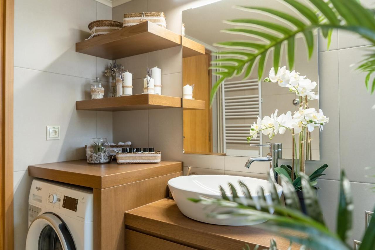Green Acre Villa 칼터로스 외부 사진
