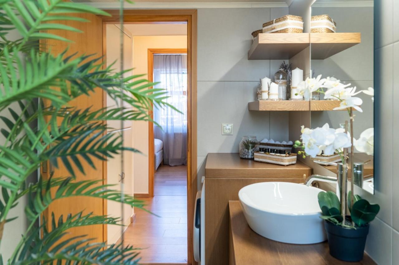 Green Acre Villa 칼터로스 외부 사진