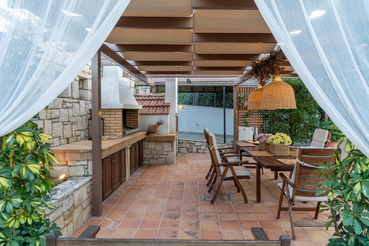 Green Acre Villa 칼터로스 외부 사진